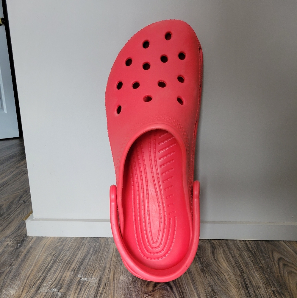 Crocs display